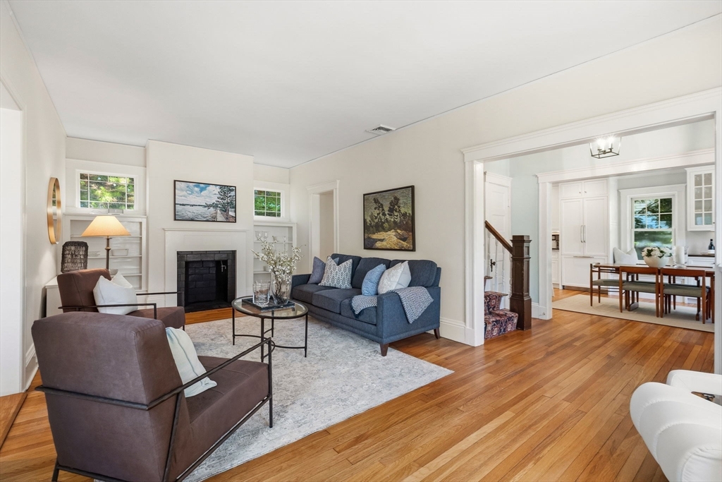 25 Riverdale Rd