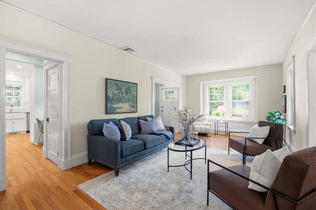 25 Riverdale Rd