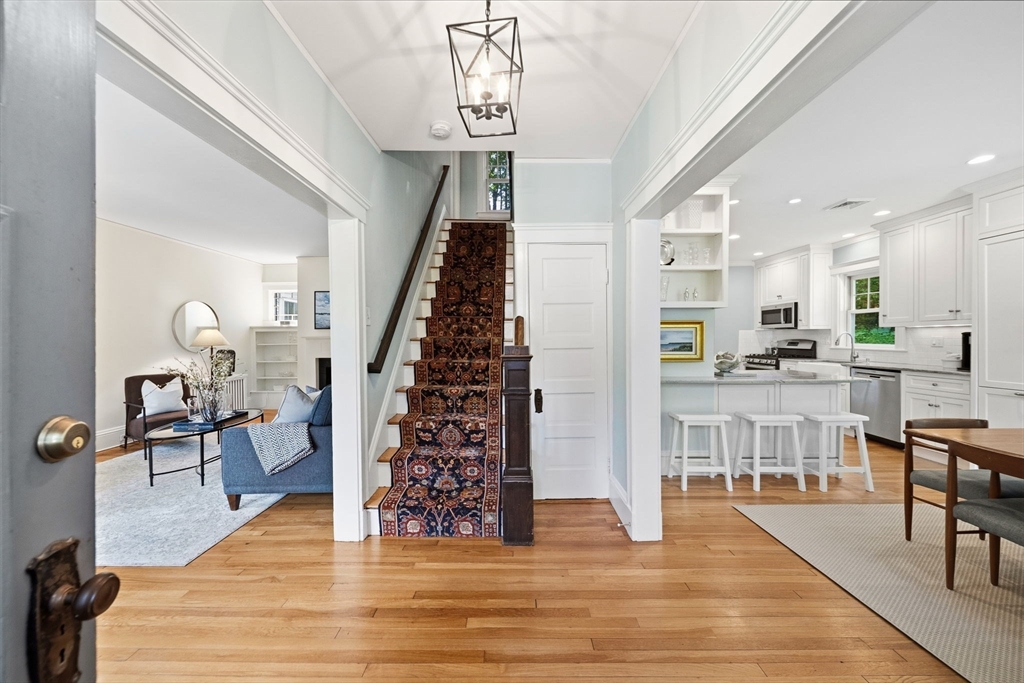 25 Riverdale Rd