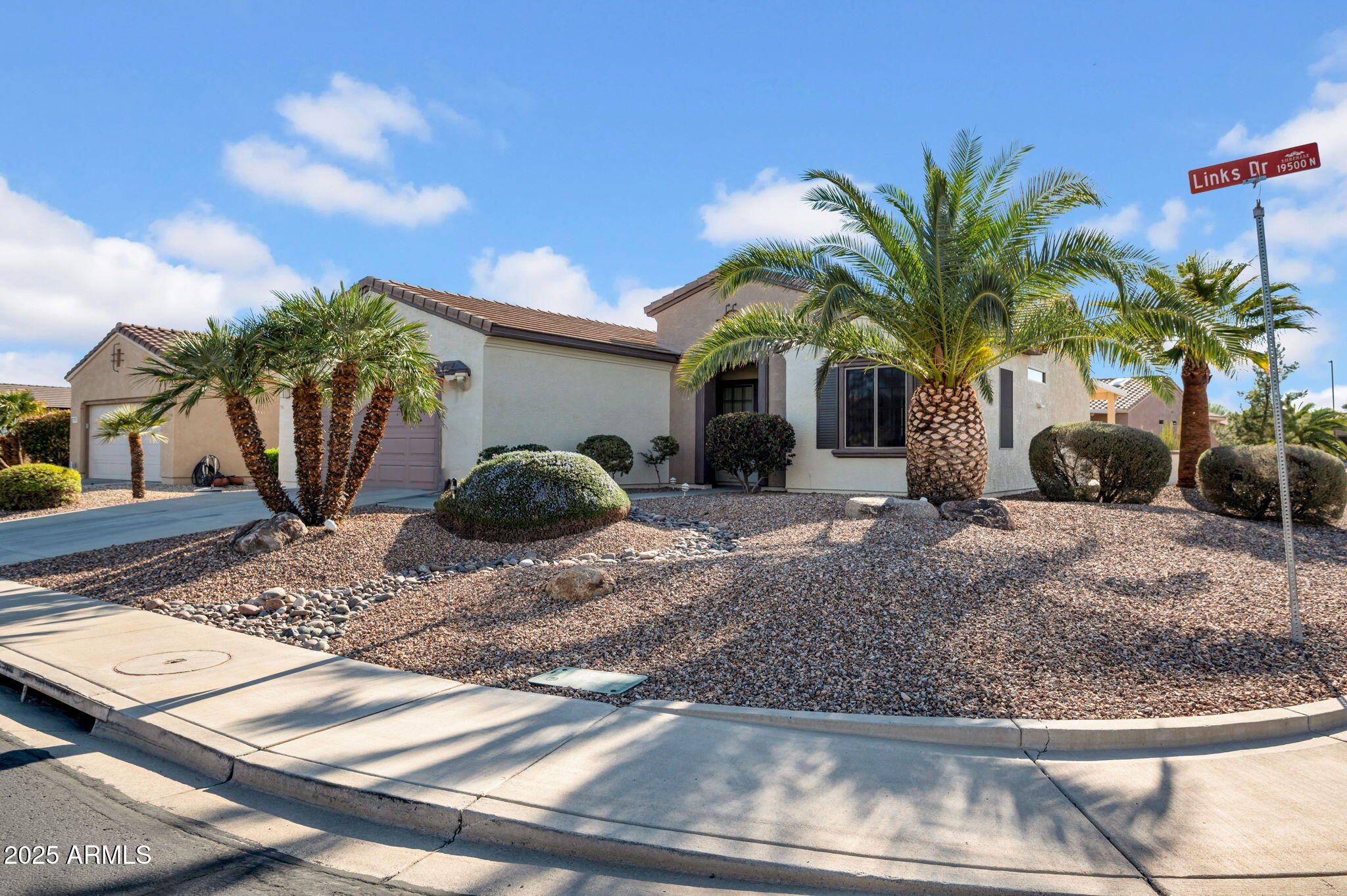 17089 W LINKS Drive