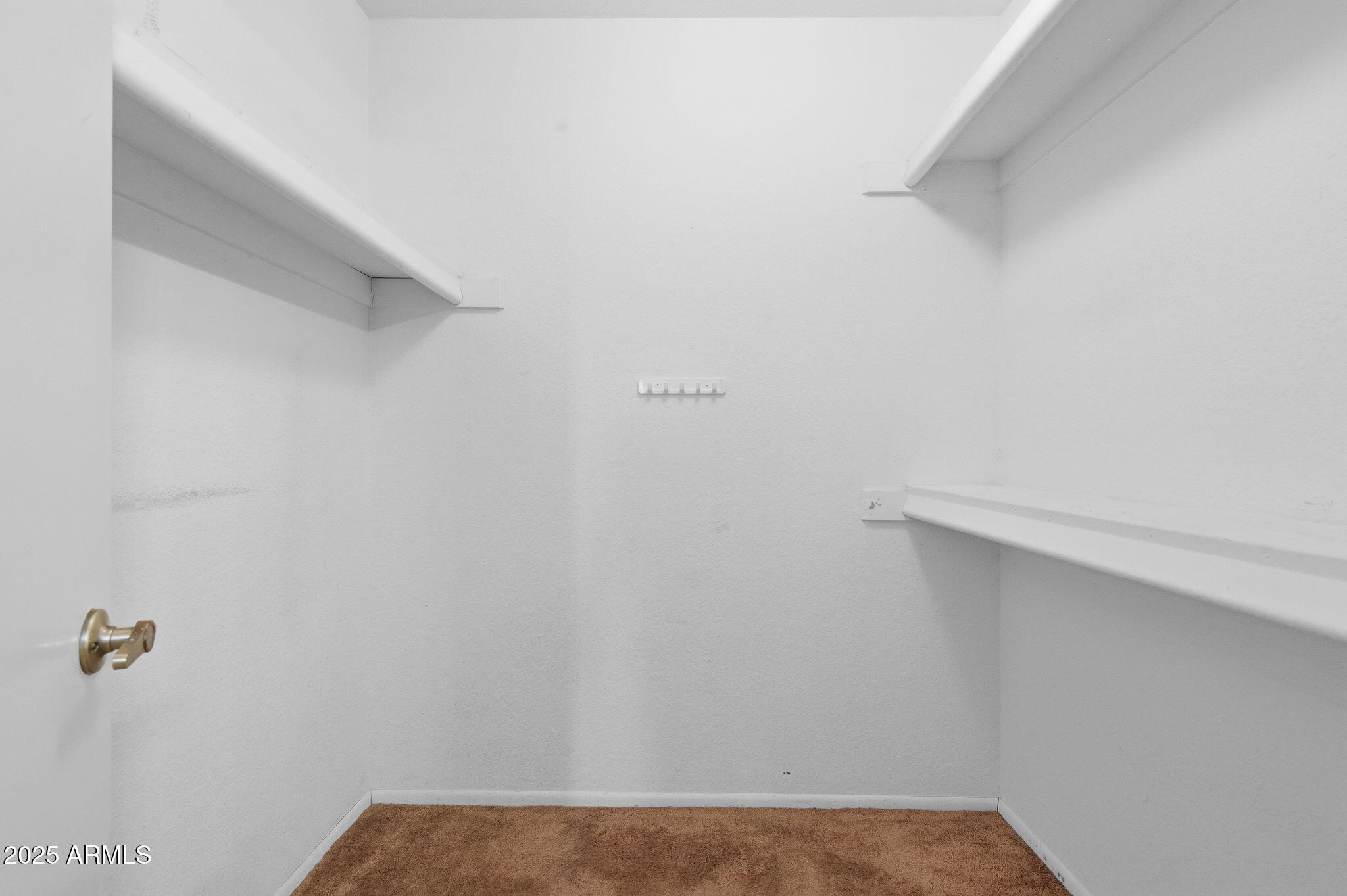 306 W BEVERLY Lane
