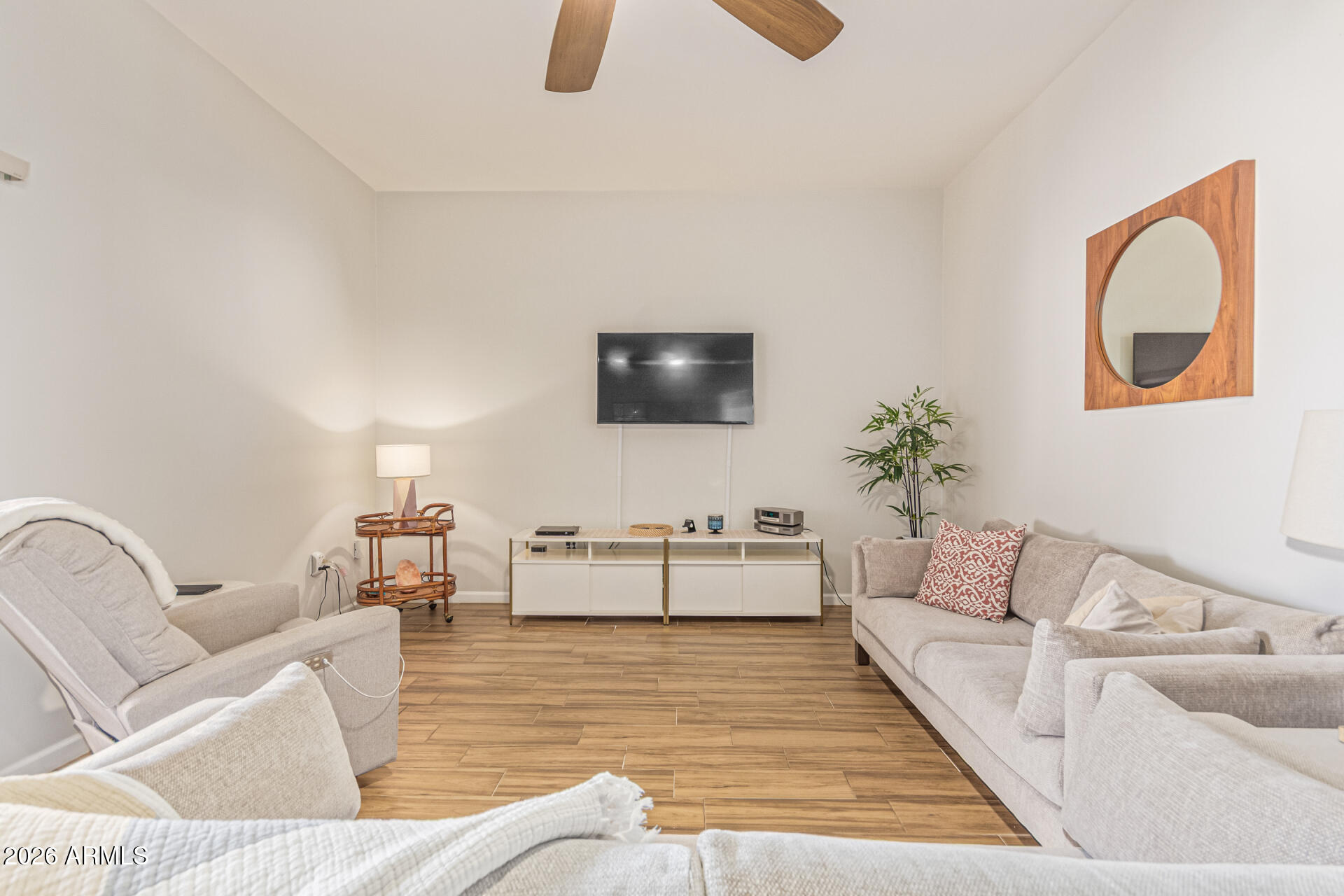 10902 W Topaz Drive