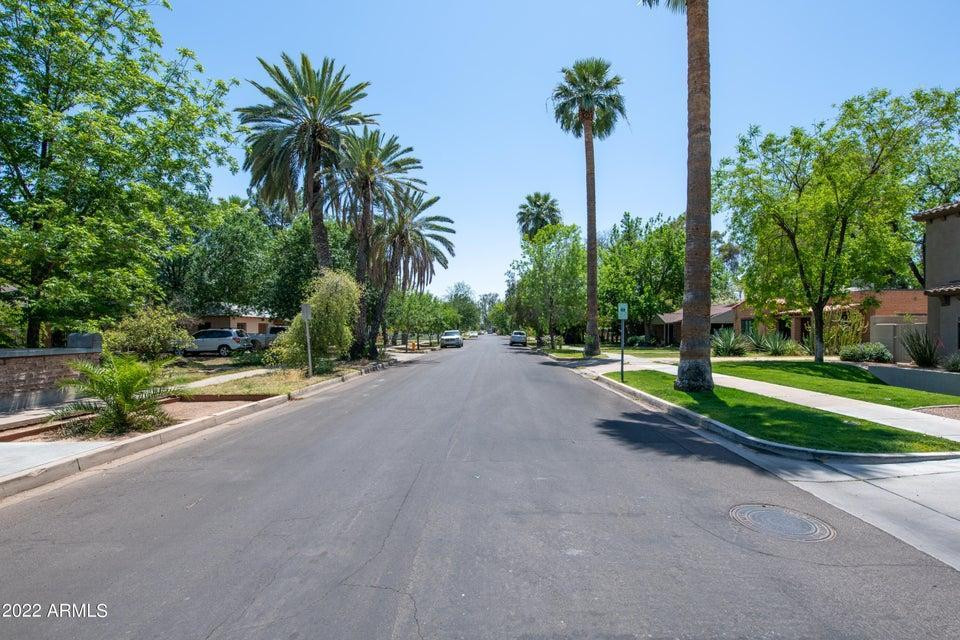 1120 S Ash Avenue Unit 1004