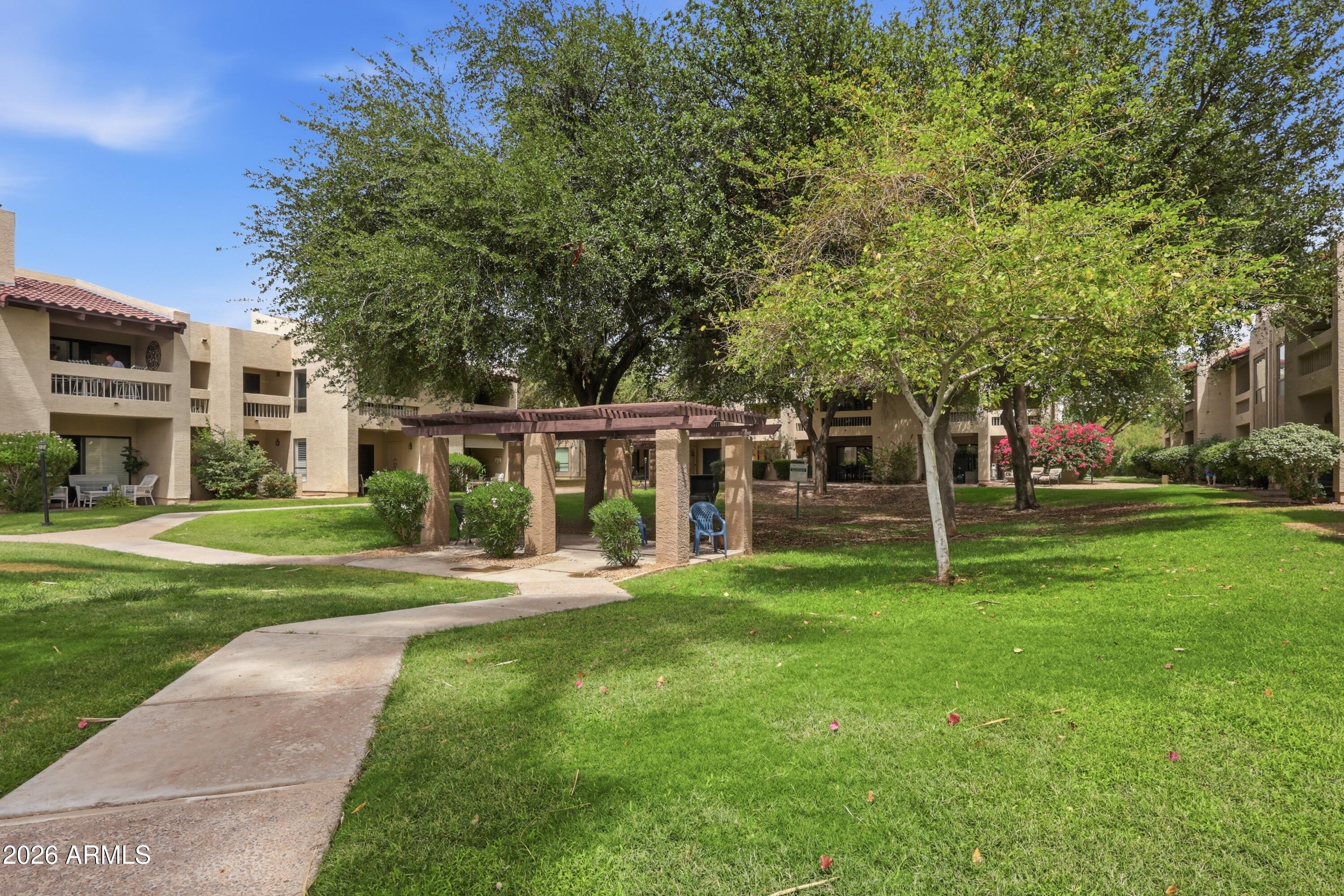 8651 E ROYAL PALM Road 133