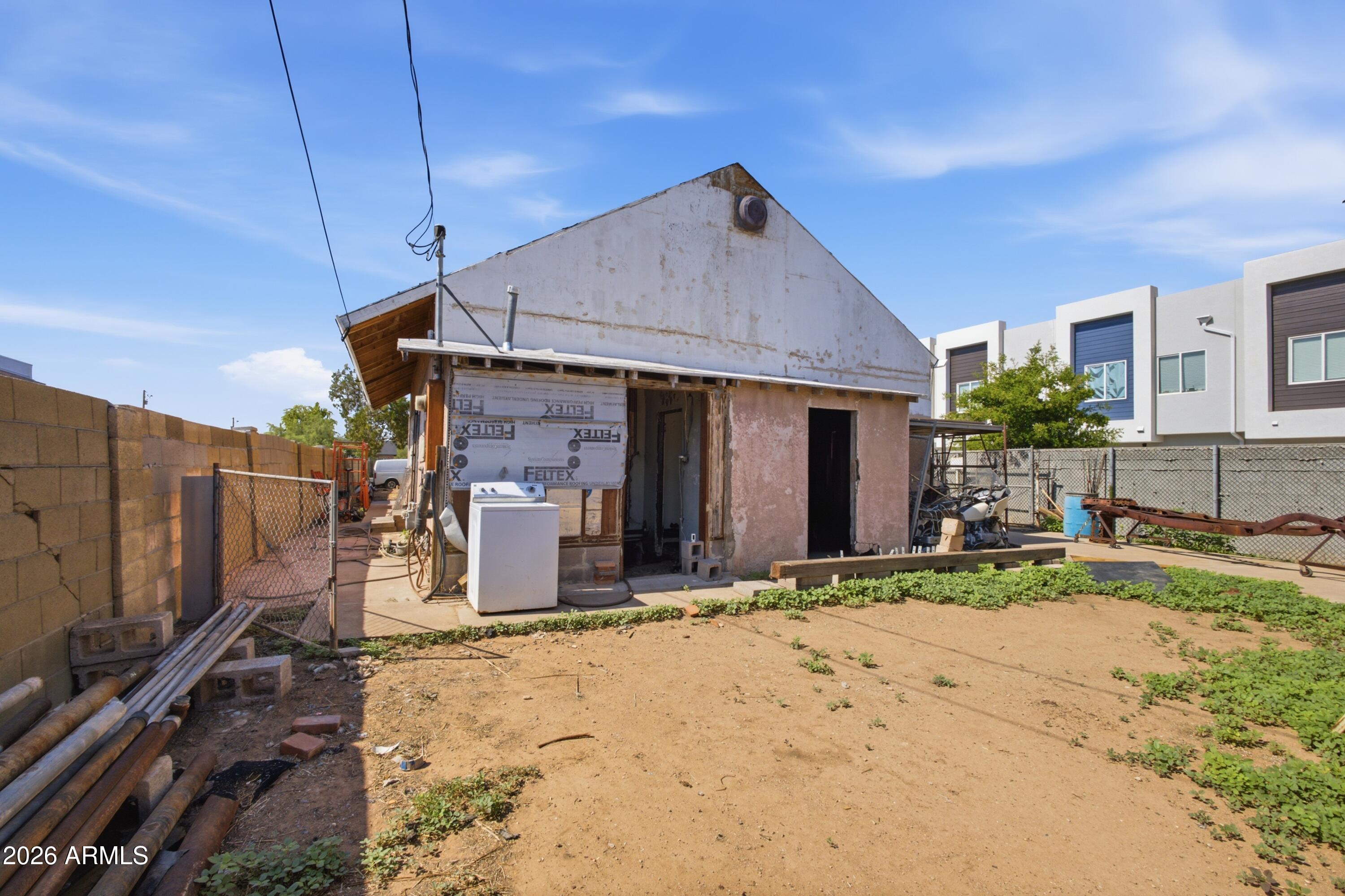 1650 E MONTE VISTA Road