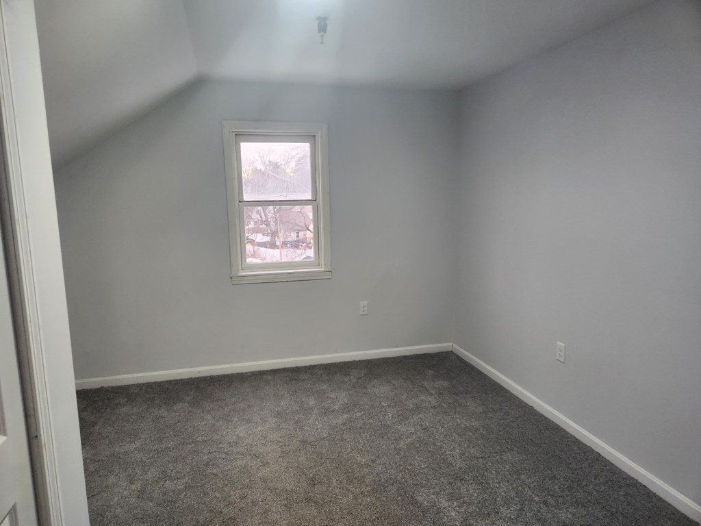 241 Main Street # 3 Unit: 2-3