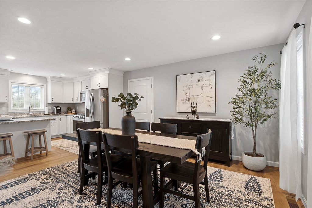 90 Royalston Road N