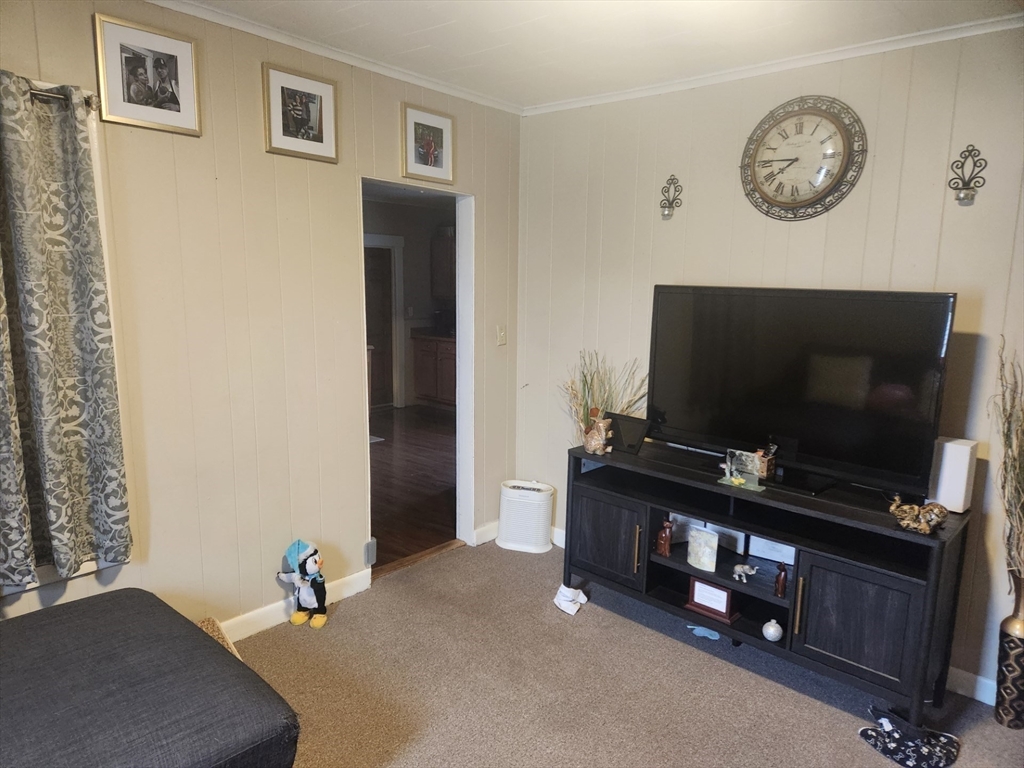 22 Hawes Street