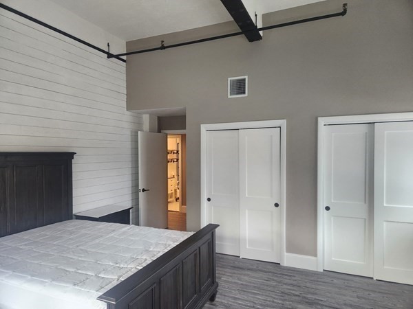 54 Green Street # 204