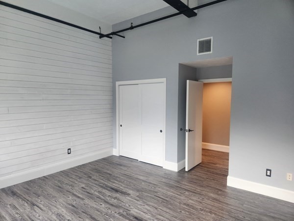 54 Green Street # 204