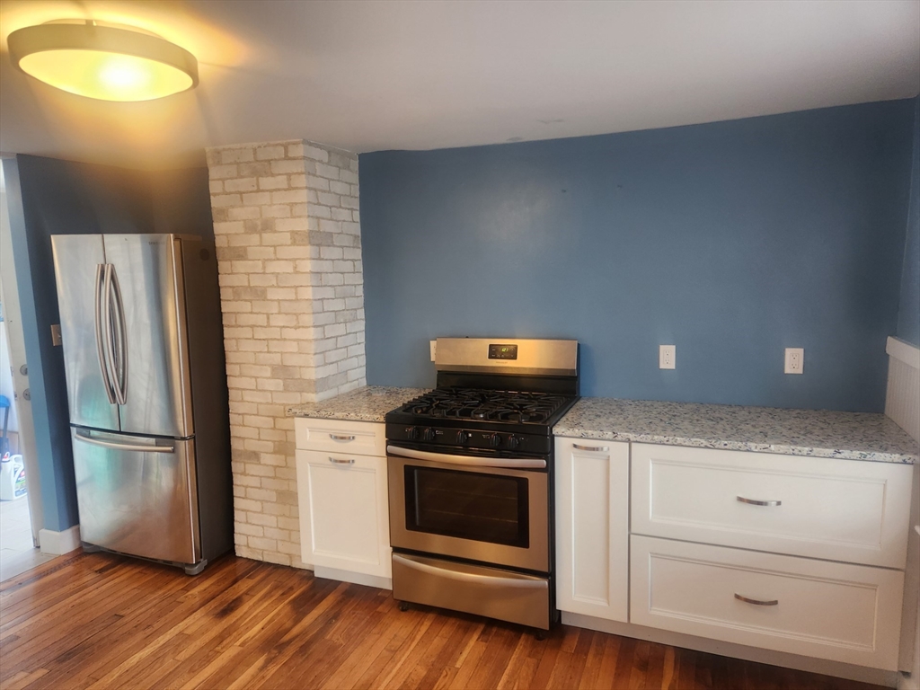 4 Highland Ct # 4