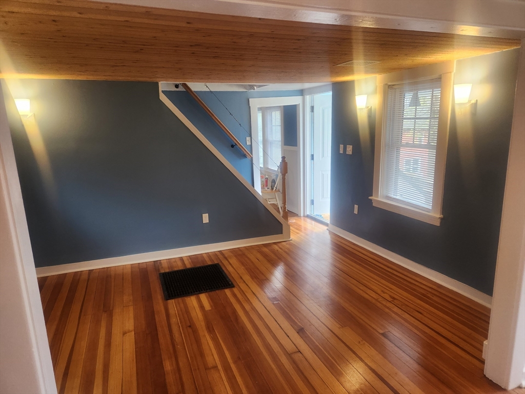 4 Highland Ct # 4