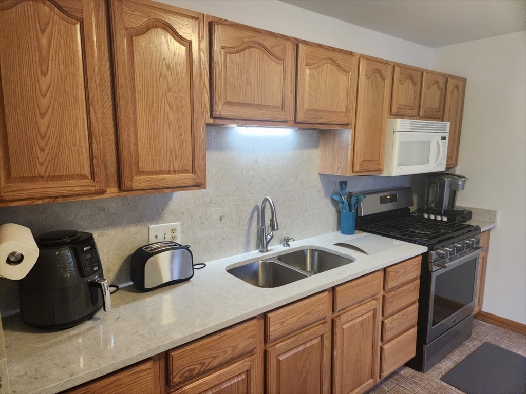 280 Wanoosnoc Road # 1R