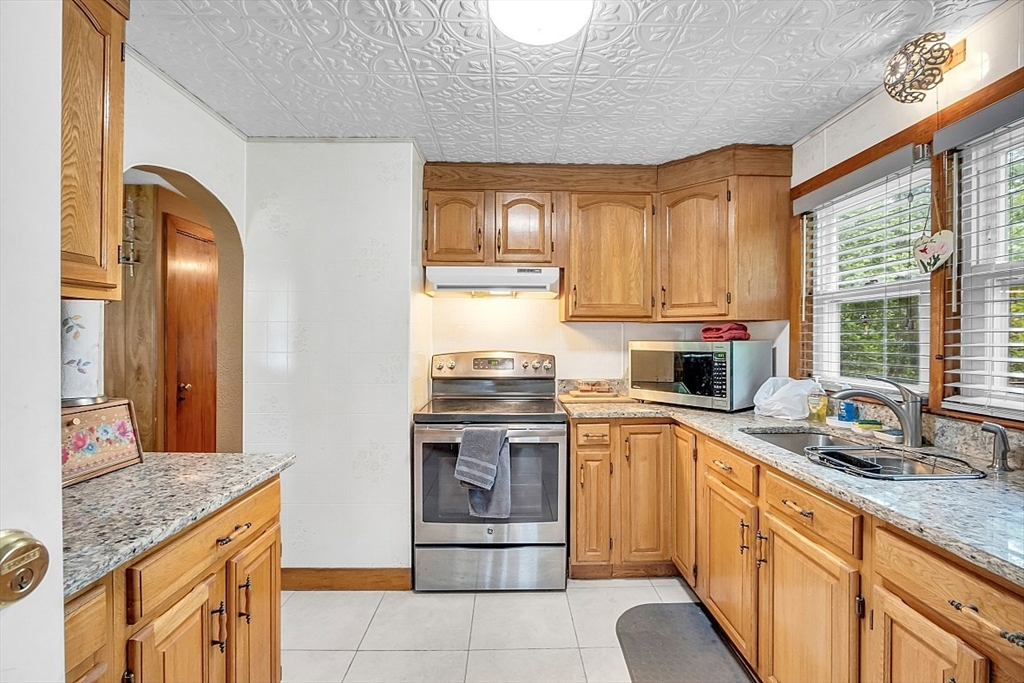 14 Lakeview Avnue