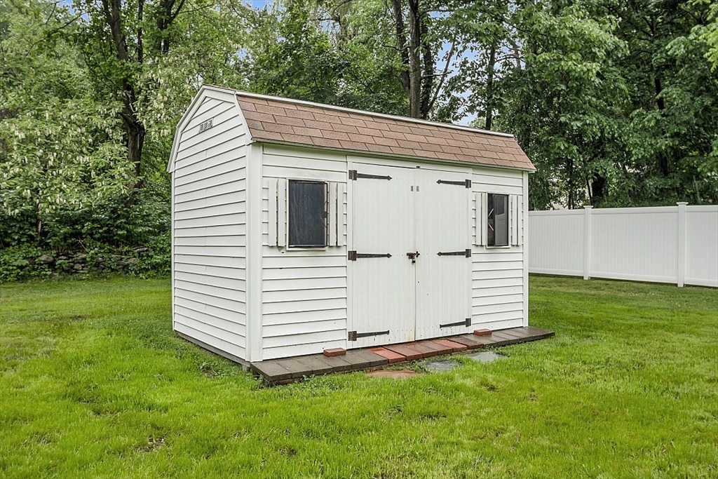 14 Lakeview Avnue