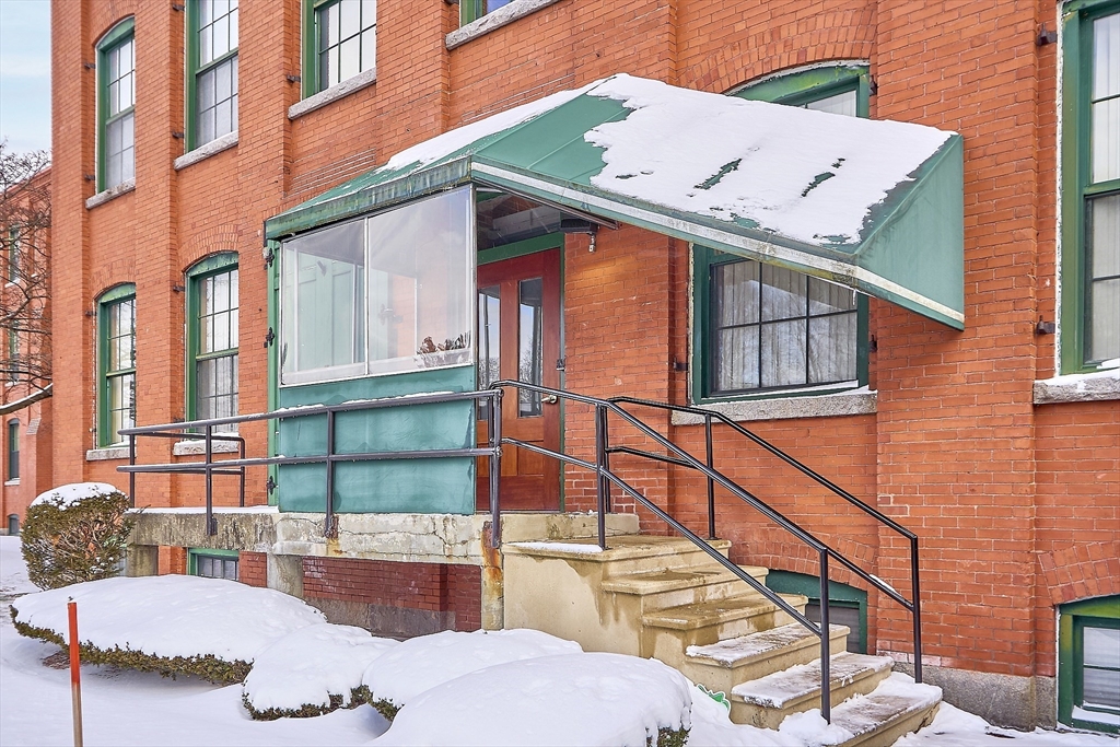 54 Green Street # 105