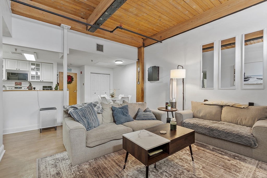 54 Green Street # 105