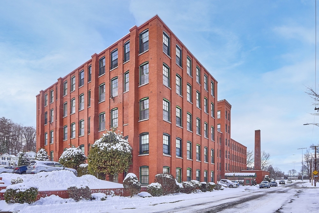 54 Green Street # 105