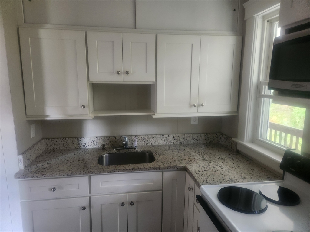 24 Leamy Street # 24