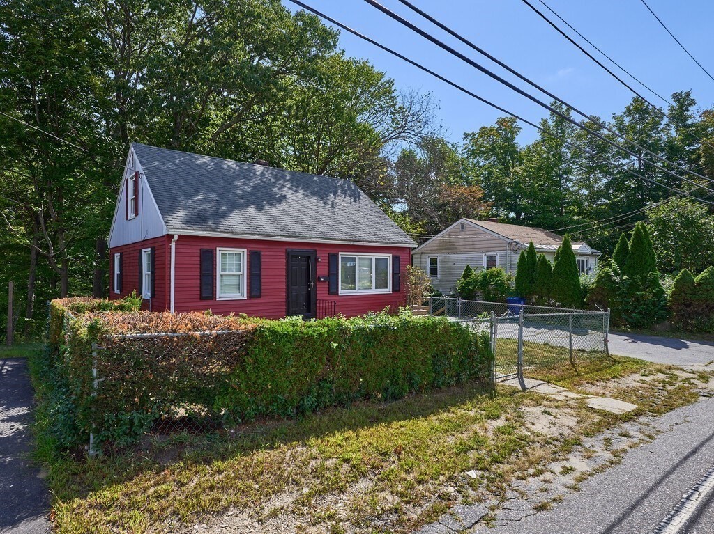 154 Pond Street
