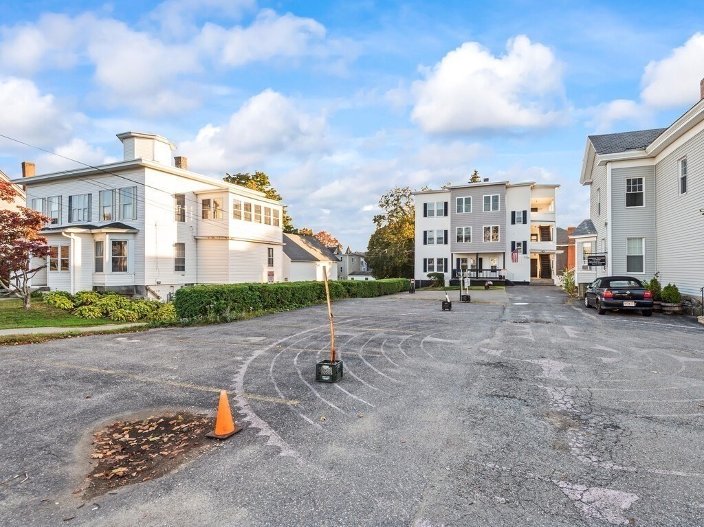 64 West Street