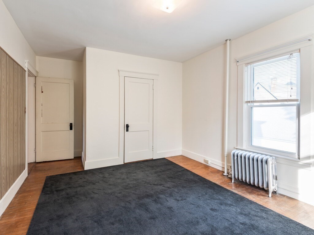 64 West Street