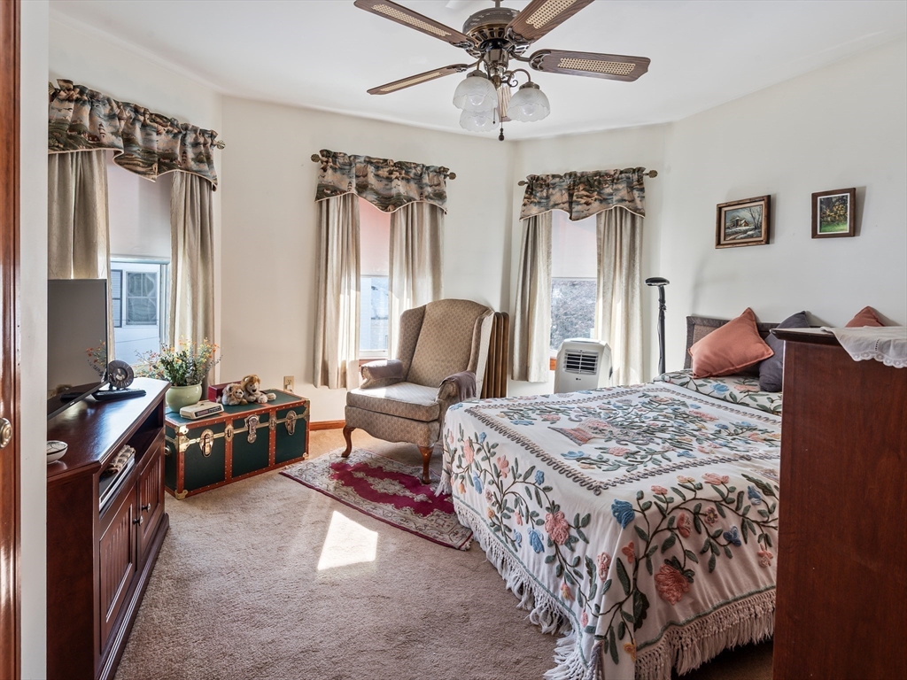 212 Washington Street