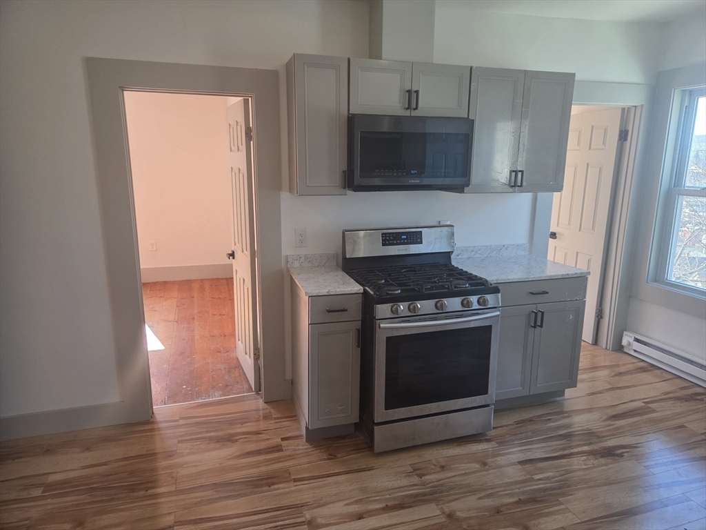 40 Garnet Street # 2