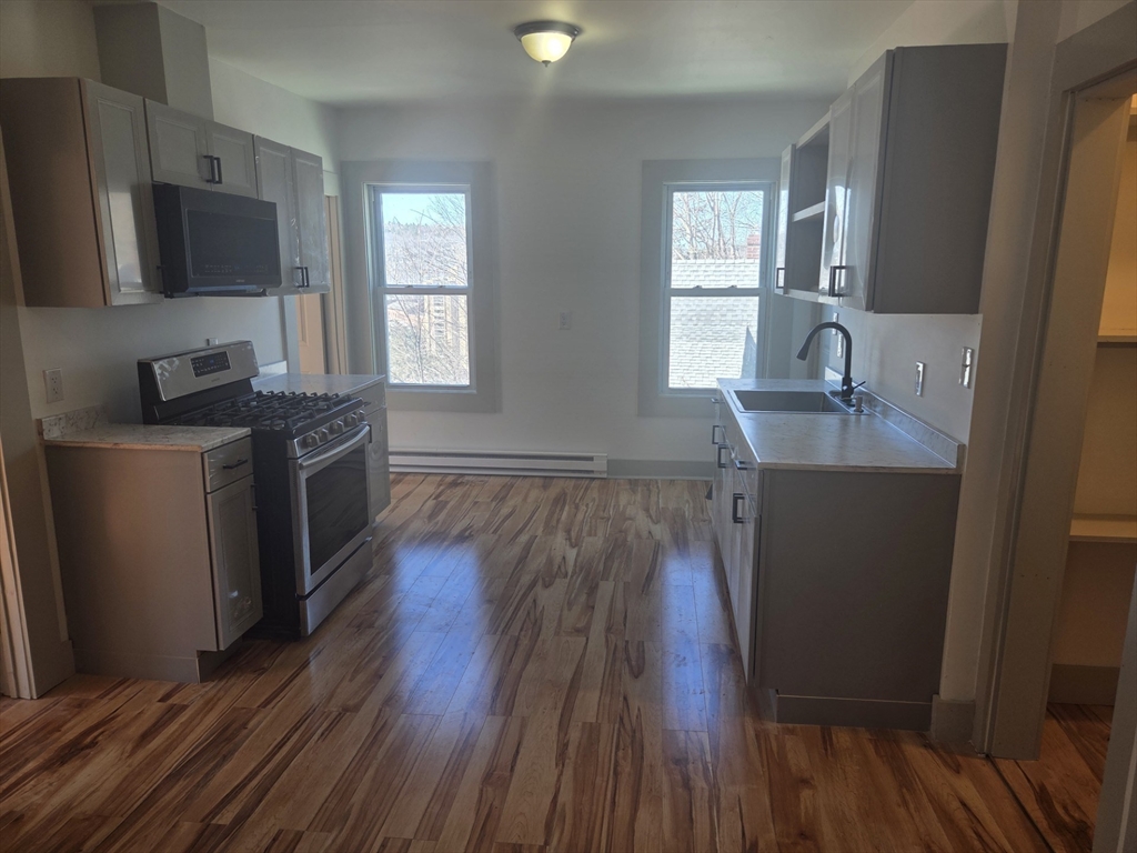 40 Garnet Street # 2