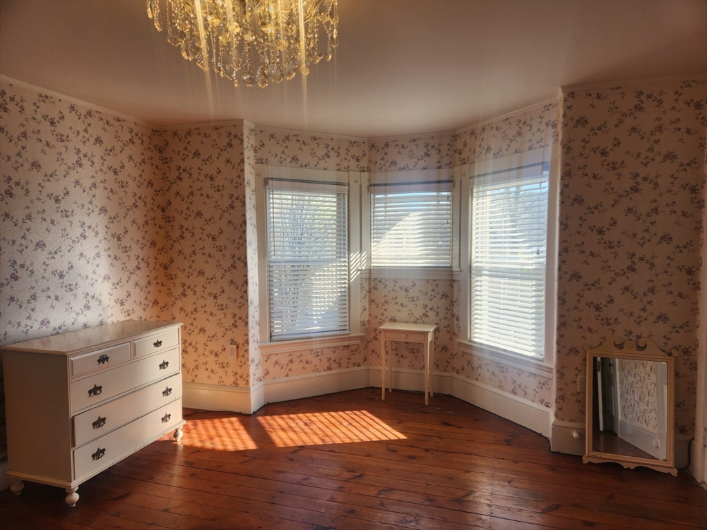 15 Arlington Street # 1