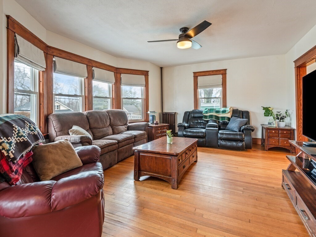 160 Electric Avenue
