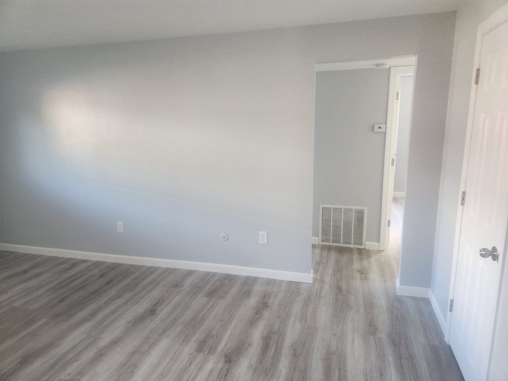 176 Maple Avenue # 1 Unit: 2-1