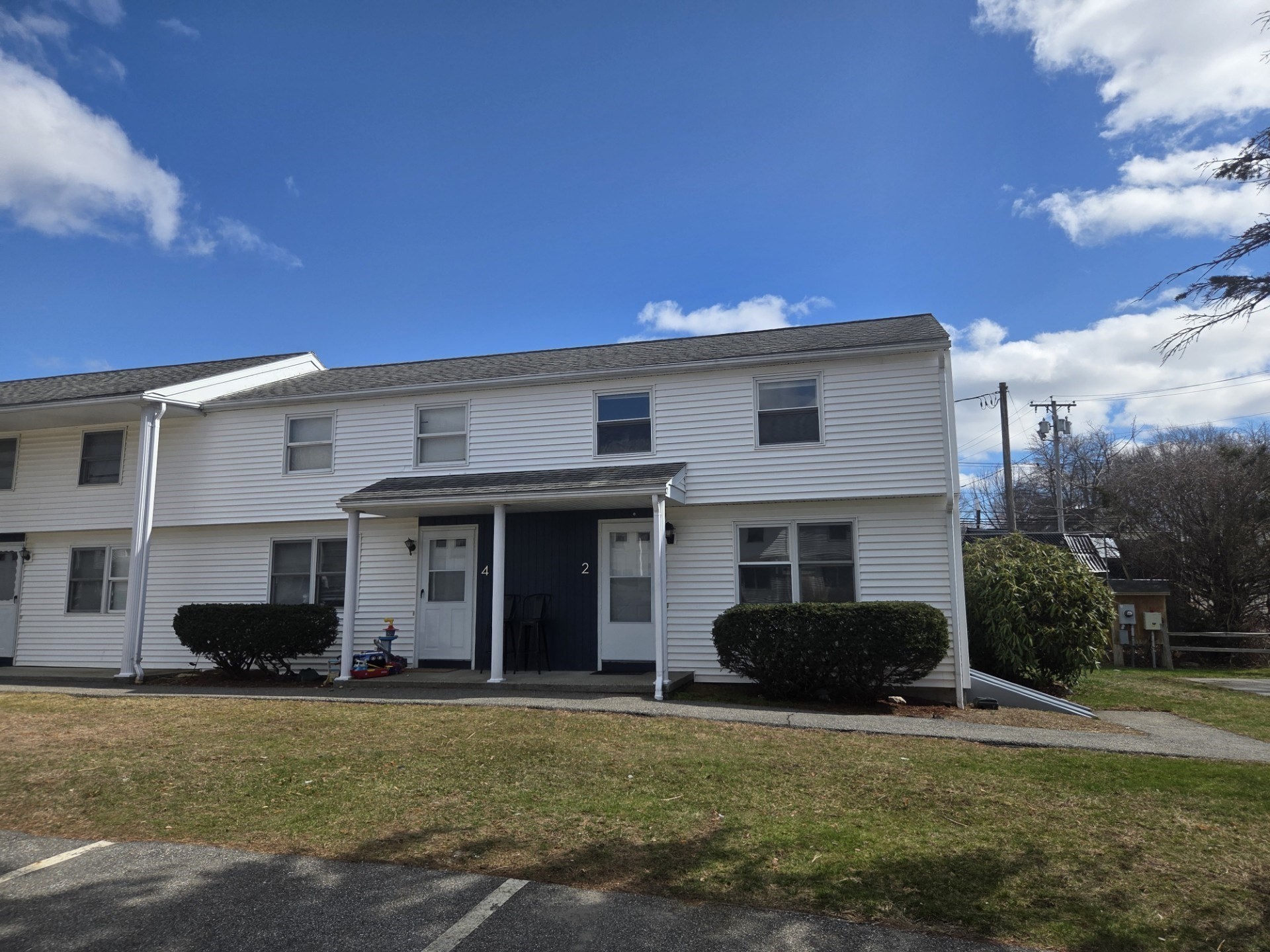 4 Townhouse Court # 4