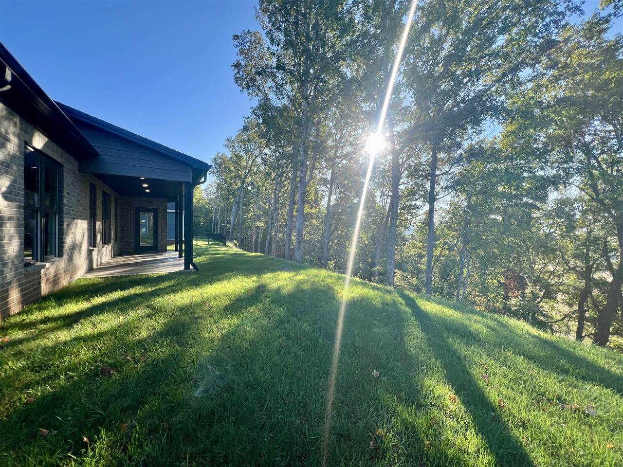 2194 Annapolis Lane