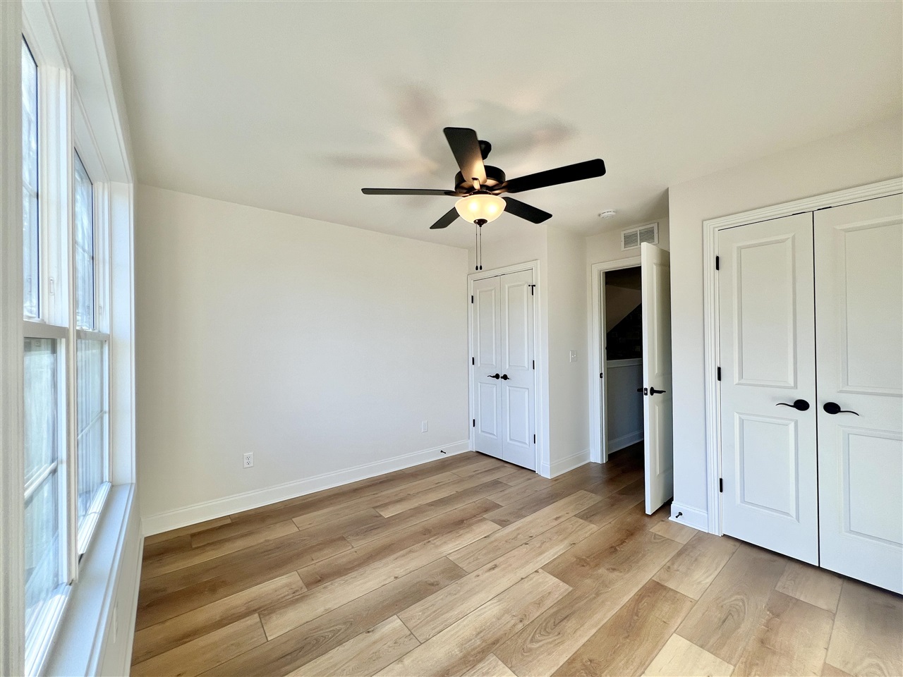 2194 Annapolis Lane