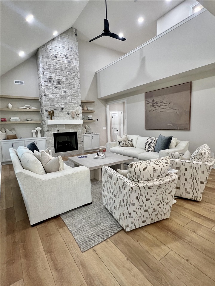 2194 Annapolis Lane