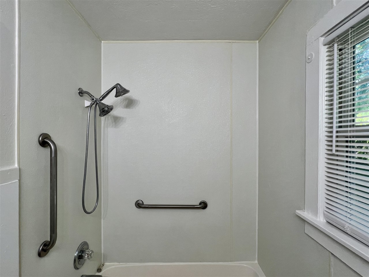 206 W 13th Avenue