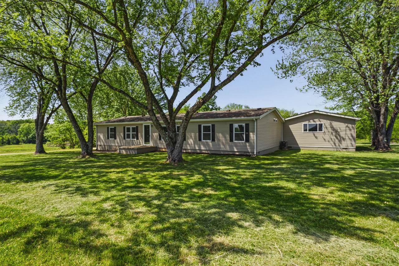 885 Moorman Lane