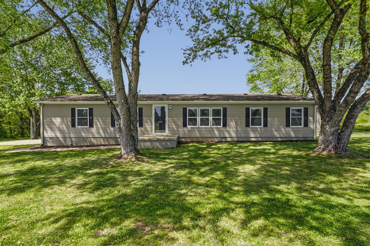 885 Moorman Lane
