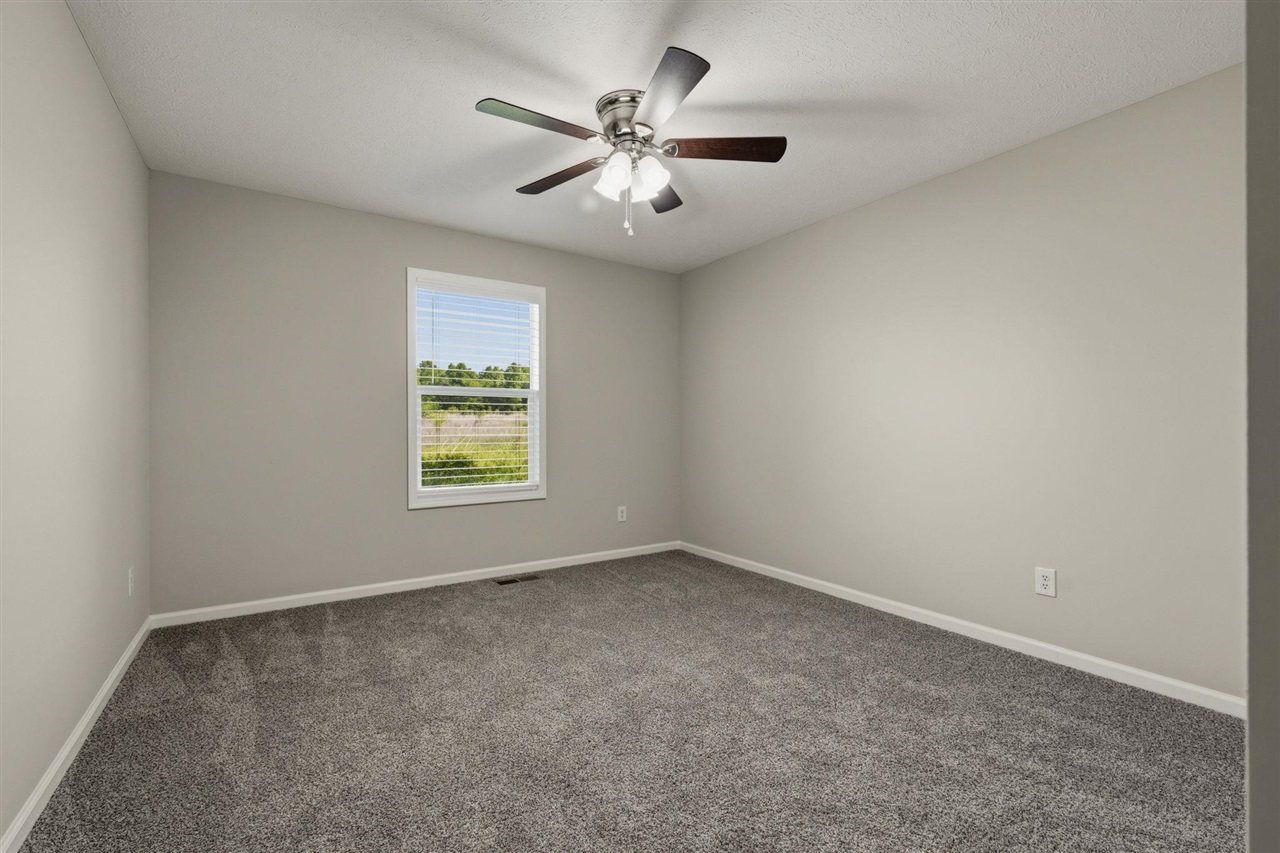 885 Moorman Lane
