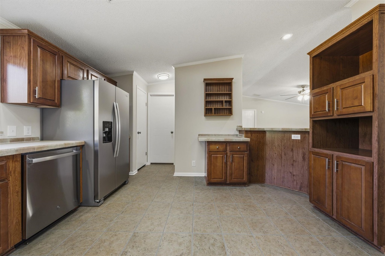 885 Moorman Lane