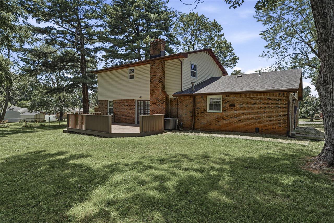 418 St Albans Drive