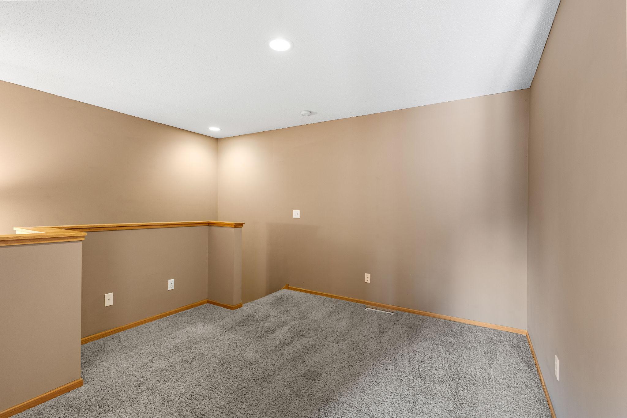 1824 Mockingbird Avenue