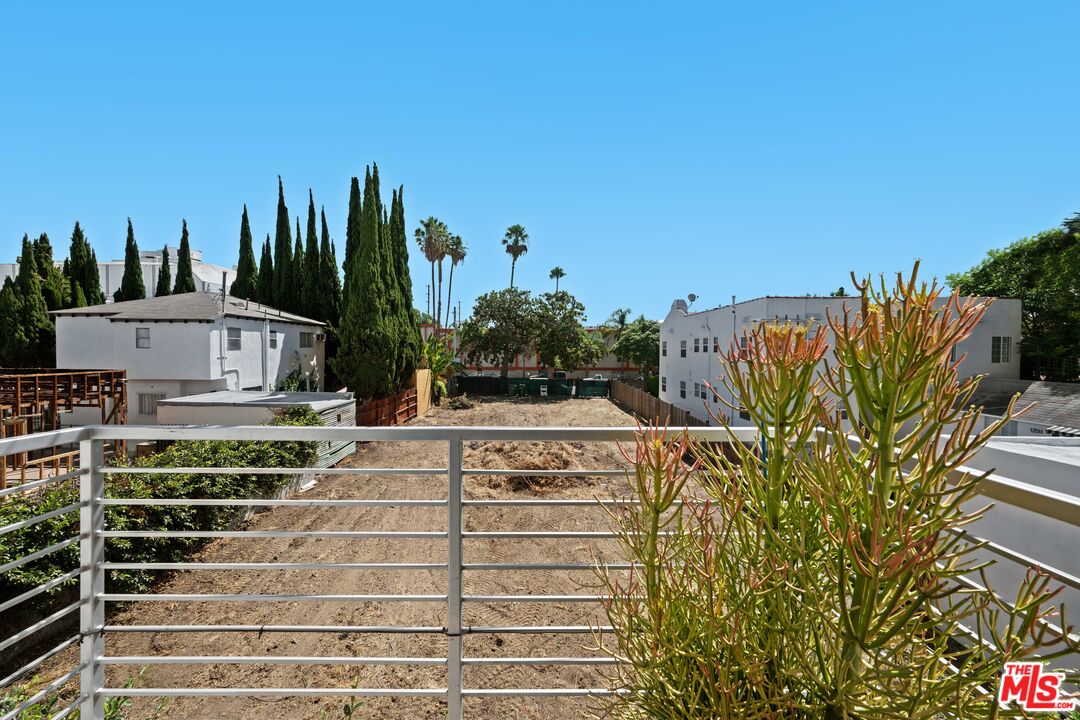 6066 W Studio Ct