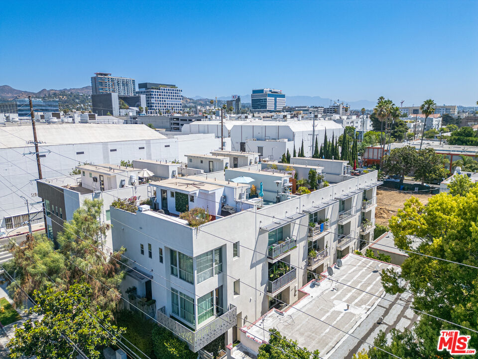 6066 W Studio Ct