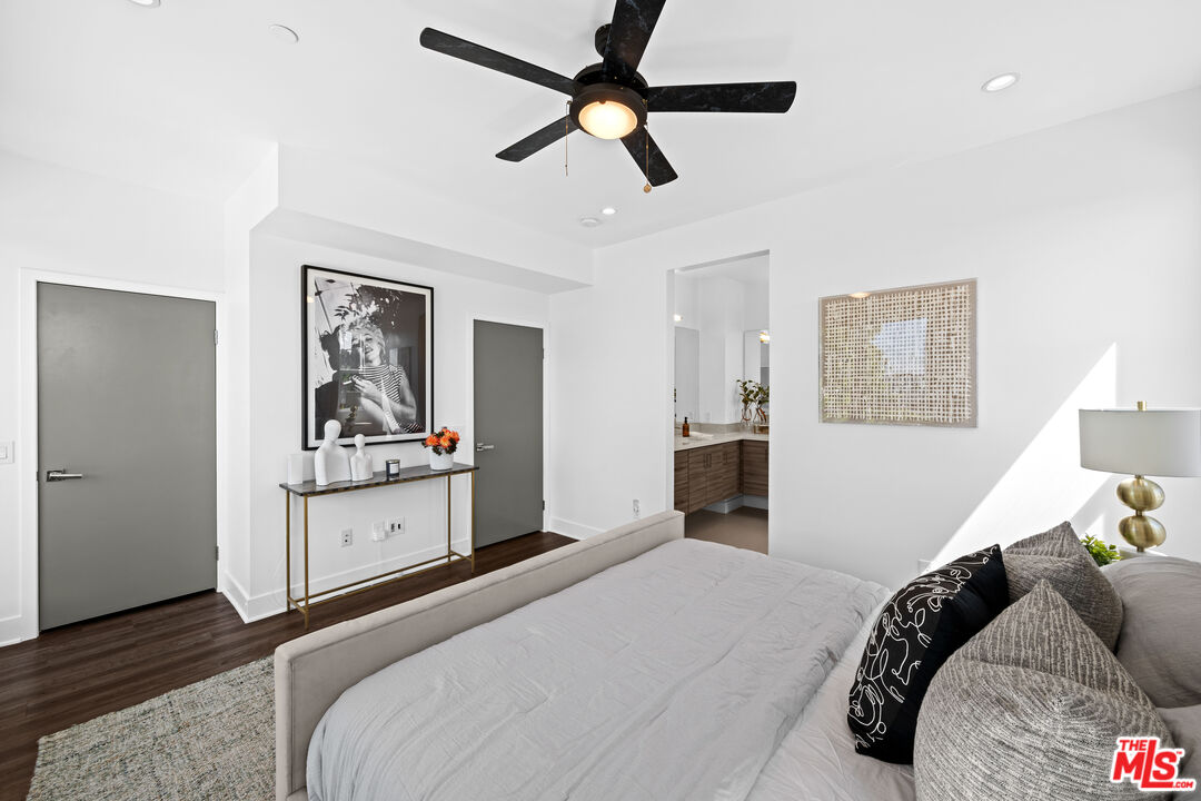 6066 W Studio Ct