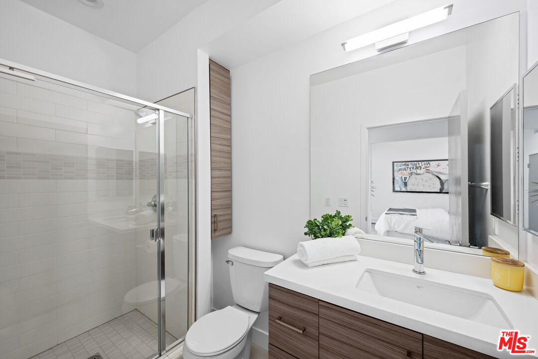 6066 W Studio Ct