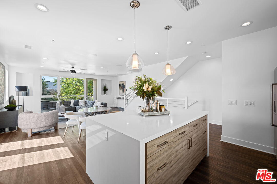 6066 W Studio Ct