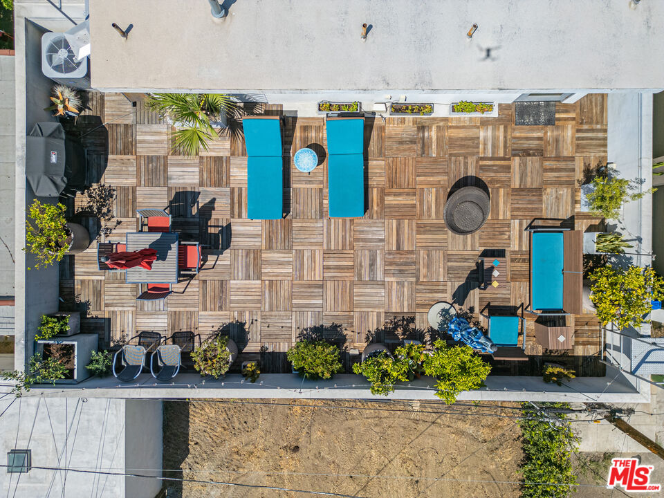 6066 W Studio Ct