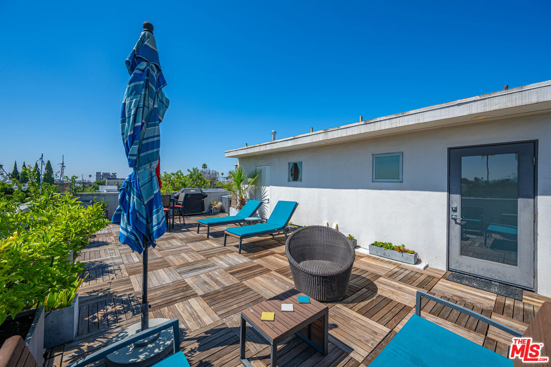 6066 W Studio Ct